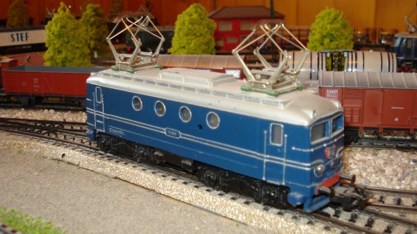 Locomotives lectriques franaise, hollandaise et sudoises