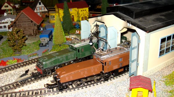 Authentiques "Ambiances Gothard" avec les Ce 6/8 III 3015 de Mrklin / Authentische Gotthard-Stimmungen mit den Mrklin-Ce 6/8 III 3015