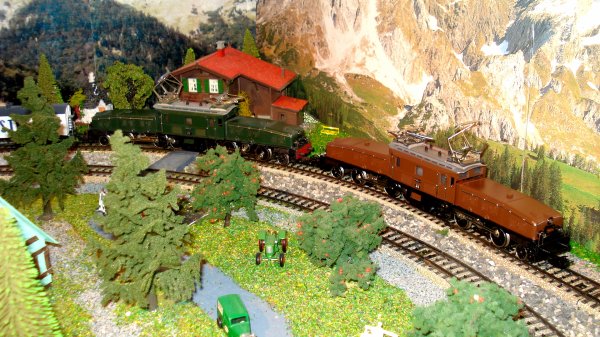 Authentiques "Ambiances Gothard" avec les Ce 6/8 III 3015 de Mrklin / Authentische Gotthard-Stimmungen mit den Mrklin-Ce 6/8 III 3015