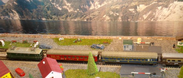 Autres locomotives lectriques europennes en tte de l'express international