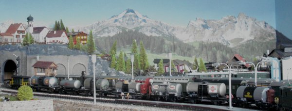 Trains-blocs et de marchandises  l’chelle HO