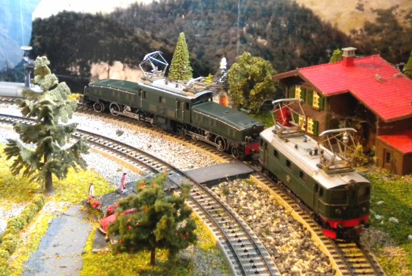 Le fantme de la  Crocodile  MAERKLIN 3015 hante  nouveau nos chaumires !