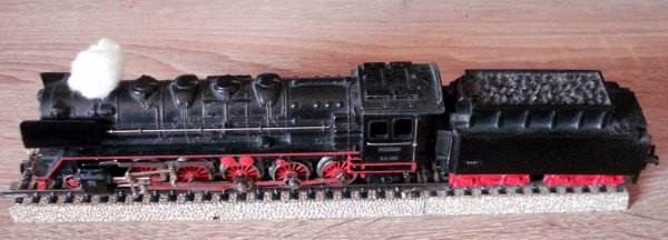 Vente de locomotives HO, systme alternatif trois rails, technologie lectromcanique