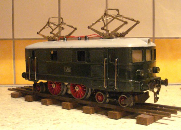Mise en service d’une deuxime locomotive  Tin-Plate   l’cartement 0 :