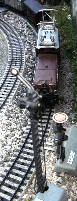 "Helvtisation" des disques basculants des signaux avancs mcaniques MAERKLIN HO 