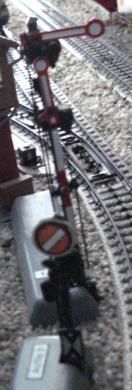 "Helvtisation" des disques basculants des signaux avancs mcaniques MAERKLIN HO 