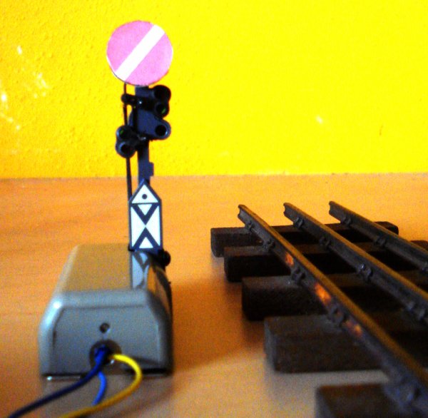 Transformation des signaux mcaniques MAERKLIN HO en signaux suisses  voie normale  l’chelle 0 :