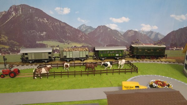 Formation des trains sur mon rseau  Tin-Plate 0 