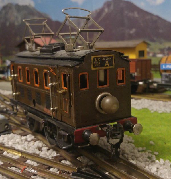 Dcouvrir l’me des locomotives relles au travers du modlisme  Tin-Plate  (premire partie)