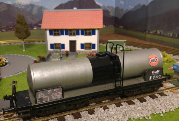 Un wagon-citerne BUCO retrouve son propritaire d’alors