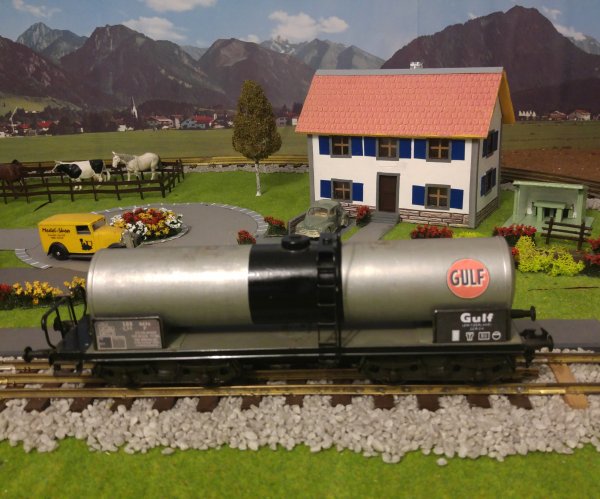 Un wagon-citerne BUCO retrouve son propritaire d’alors
