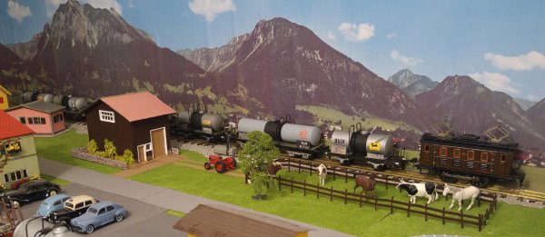 Ambiances ferroviairo-ptrolires helvtico-europennes du temps jadis