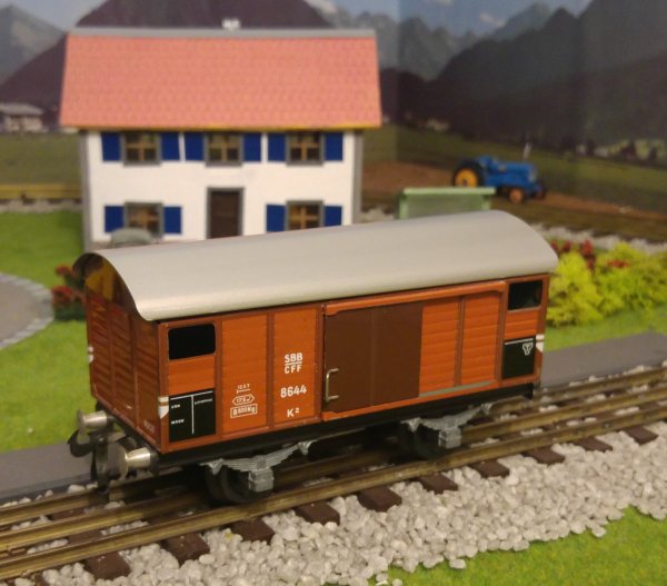 Ralisation en style “Tin-Plate 0” d’un wagon couvert FS