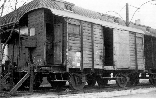 Ralisation d’un wagon couvert CFF BUCO du type K2, muni d’une vigie raliste de garde-freins