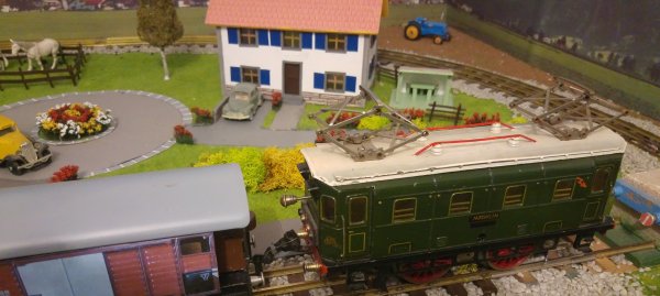 Ce que m’enseigne quotidiennement le modlisme ferroviaire “Tin-Plate 0”