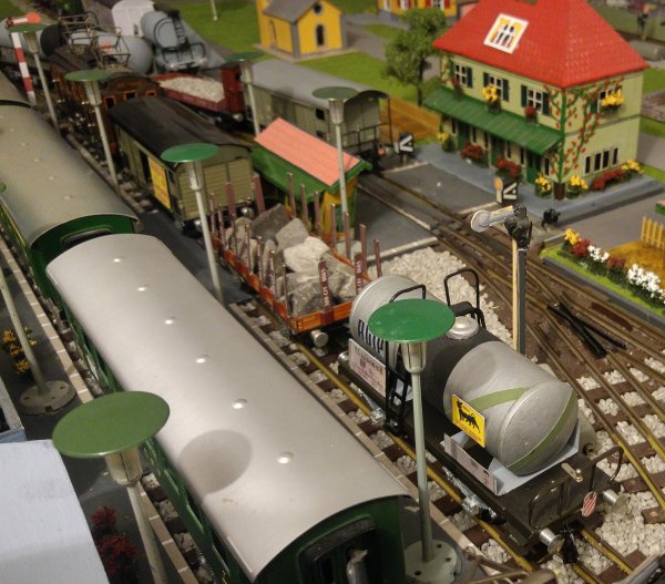 Ce que m’enseigne quotidiennement le modlisme ferroviaire “Tin-Plate 0”