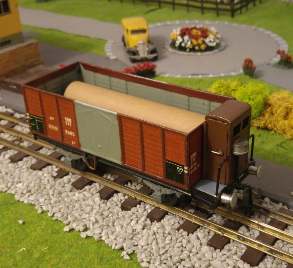 Mise en service de deux nouveaux wagons de marchandises