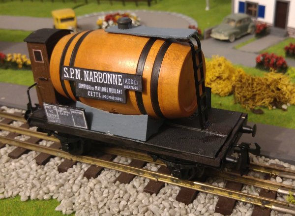 Construction d’un wagon mono-foudre SNCF “Tinplate 0” pour un ami ferrovipathe